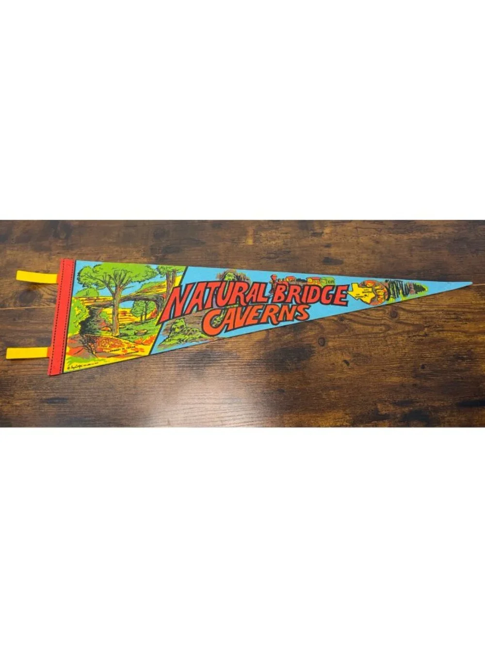 Natural Bridge Caverns Vintage 1977 Felt Pennant National Landmark 25 inches